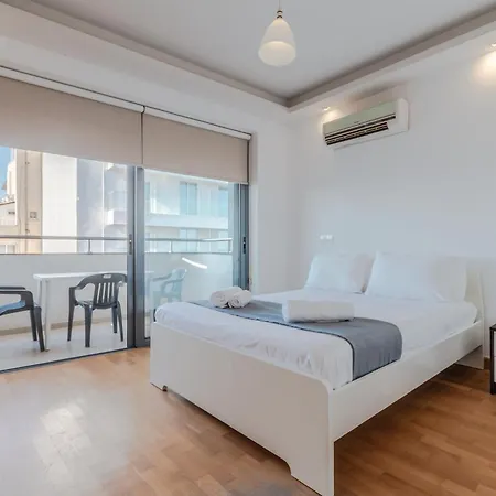 Sea Breeze Apartment Larnaca